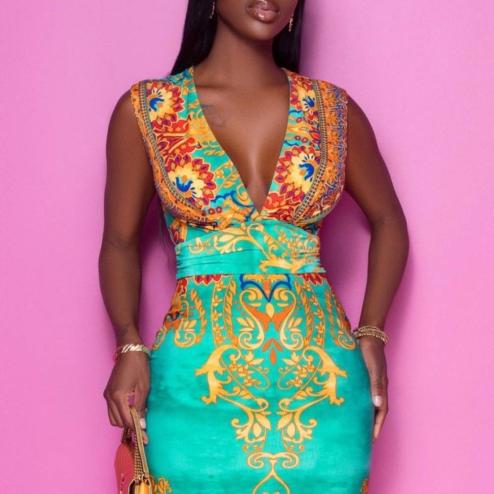 Green Stretchy Maxi Dress - from Chic Couture